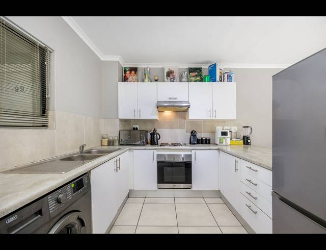 2 BEDROOM APARTMENT FOR SALE IN SILVER OAKS